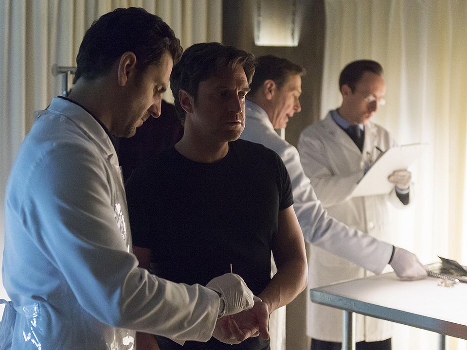 Hannibal : Fotos Raul Esparza, Aaron Abrams