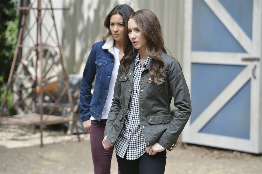 Pretty Little Liars : Fotos Troian Bellisario