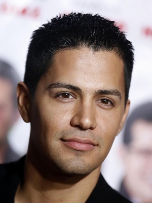 Poster Jay Hernandez