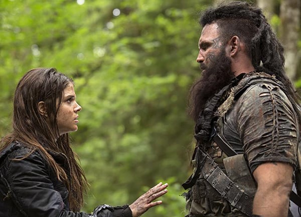 The 100 : Fotos Marie Avgeropoulos, Ty Olsson