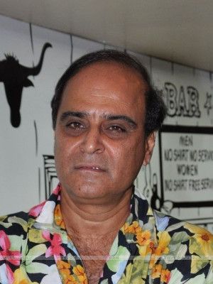 Poster Karan Razdan