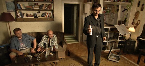 Morte de um Homem nos Bálcãs : Fotos
