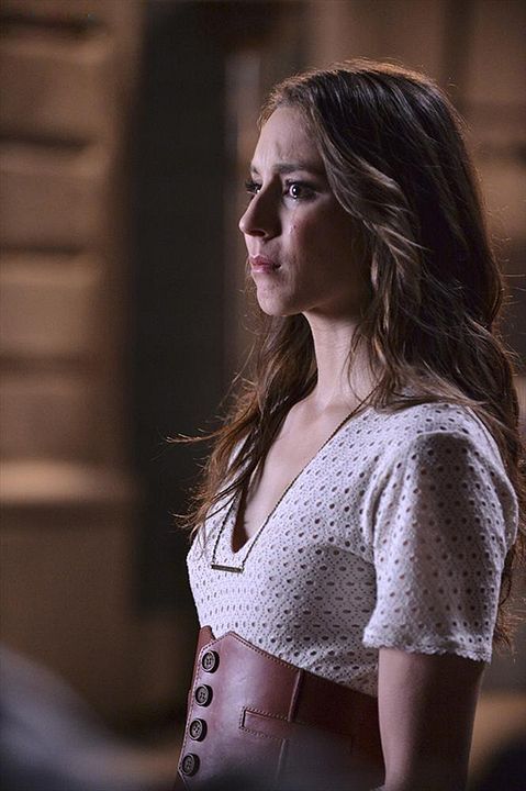 Pretty Little Liars : Fotos Troian Bellisario