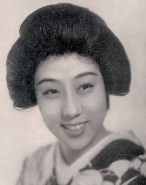 Poster Isuzu Yamada