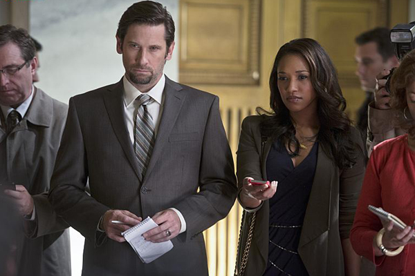 The Flash (2014) : Fotos Roger Howarth, Candice Patton