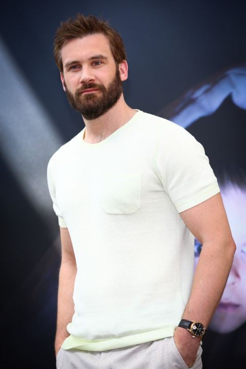 Revista Clive Standen