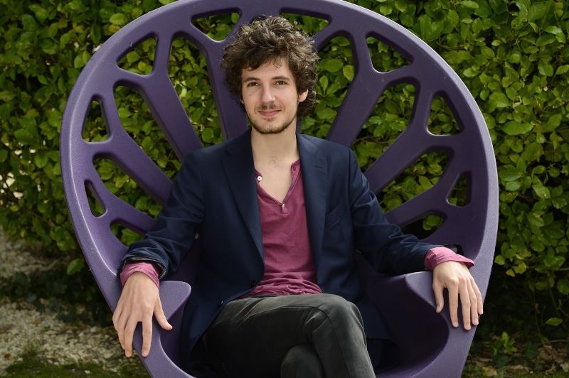 Revista Vincent Lacoste