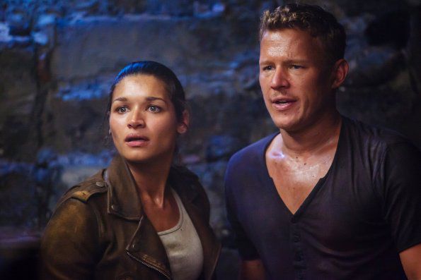 Dominion : Fotos Christopher Egan, Kim Engelbrecht