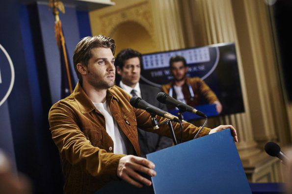 Childhood's End : Fotos Mike Vogel