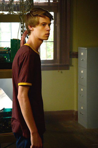 Under The Dome : Fotos Colin Ford