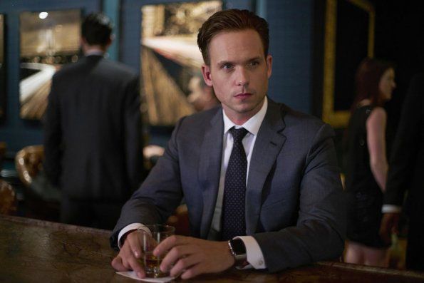 Suits : Fotos Patrick J. Adams