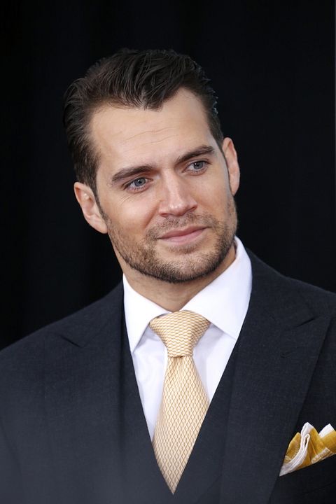 Henry Cavill tem 1,85 de altura?