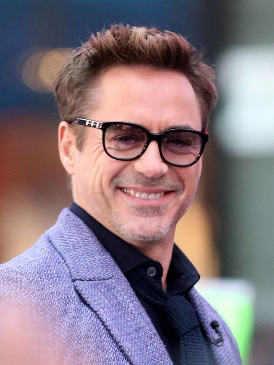 Vingadores: Era de Ultron : Revista Robert Downey Jr.