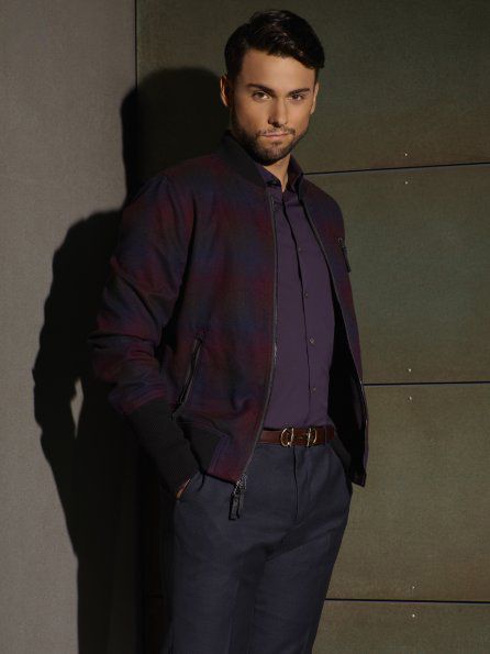 Fotos Jack Falahee