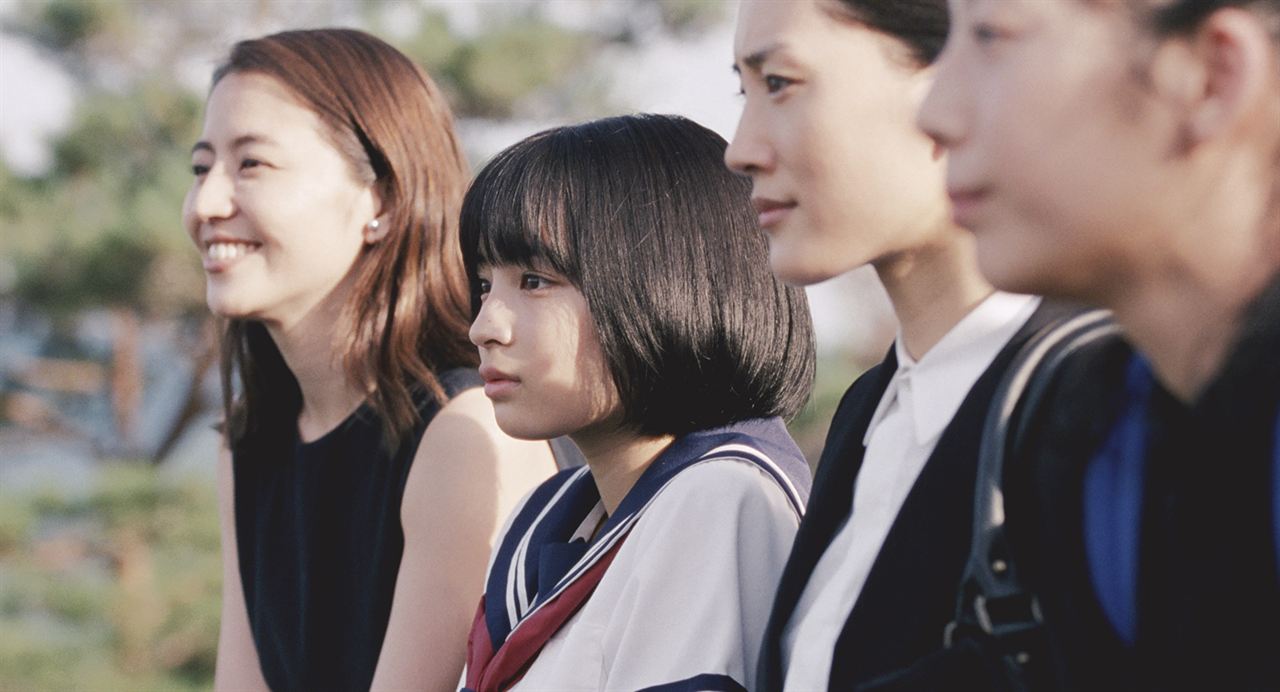 Nossa Irmã Mais Nova : Fotos Masami Nagasawa, Haruka Ayase, Kaho, Suzu Hirose