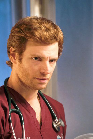 Chicago Med: Atendimento de Emergência : Fotos Nick Gehlfuss