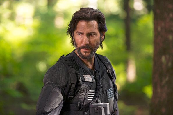 The 100 : Fotos Henry Ian Cusick