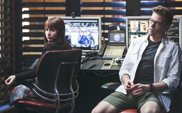 NCIS: Los Angeles : Fotos Renee Felice Smith, Barrett Foa