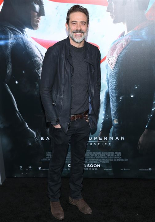 Batman Vs Superman - A Origem Da Justiça : Revista Jeffrey Dean Morgan