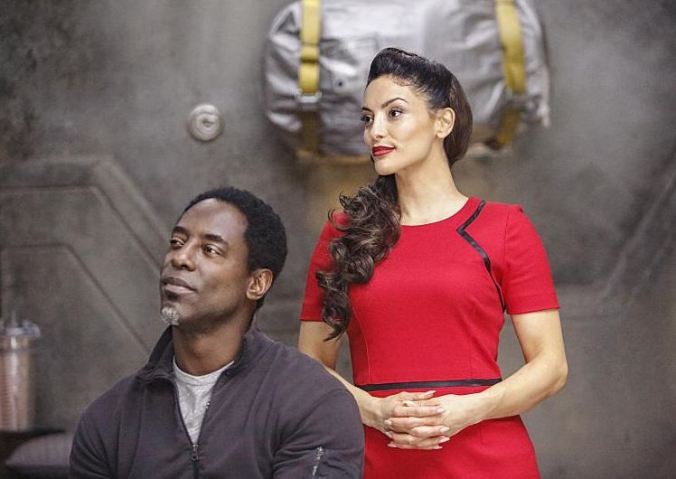 The 100 : Poster Erica Cerra, Isaiah Washington