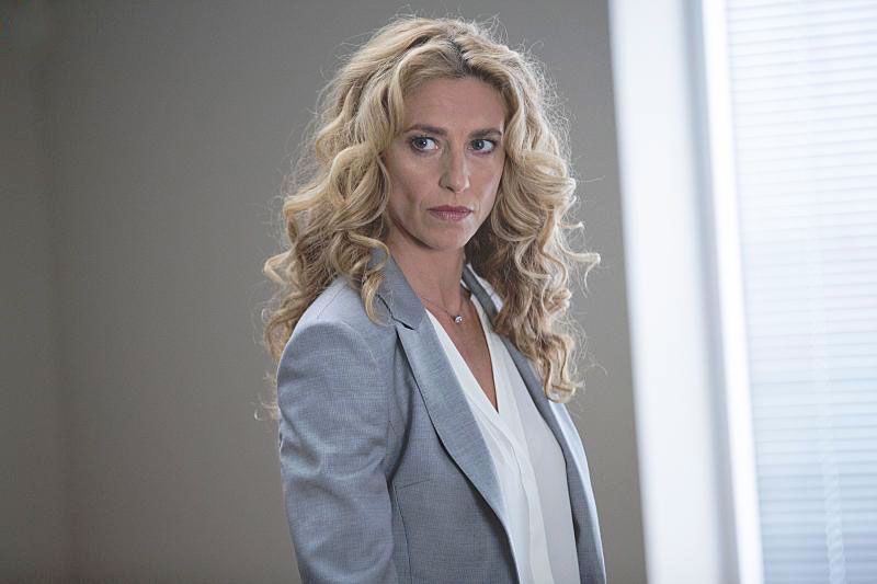 Containment : Fotos Claudia Black