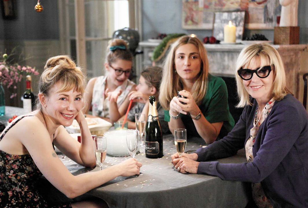 Que Família é Essa? : Fotos Chantal Ladesou, Julie Depardieu, Julie Gayet