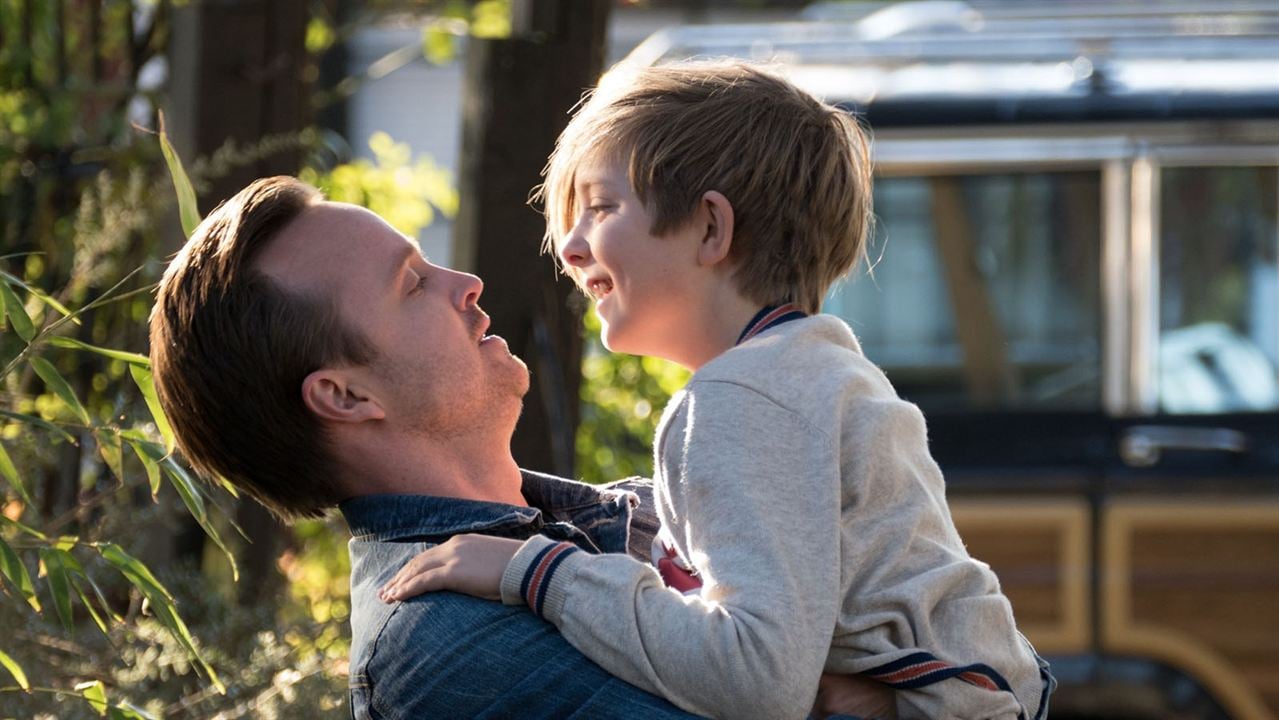 A Nona Vida De Louis Drax : Fotos Aaron Paul, Aiden Longworth