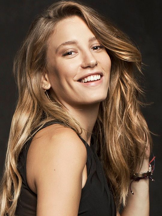 Poster Serenay Sarıkaya