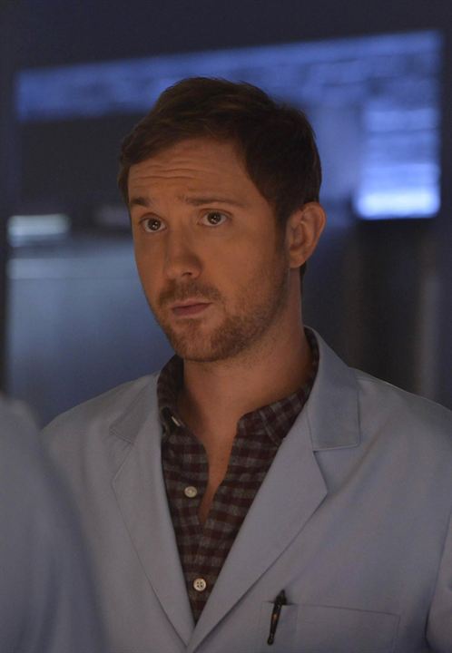 Rosewood : Fotos Sam Huntington