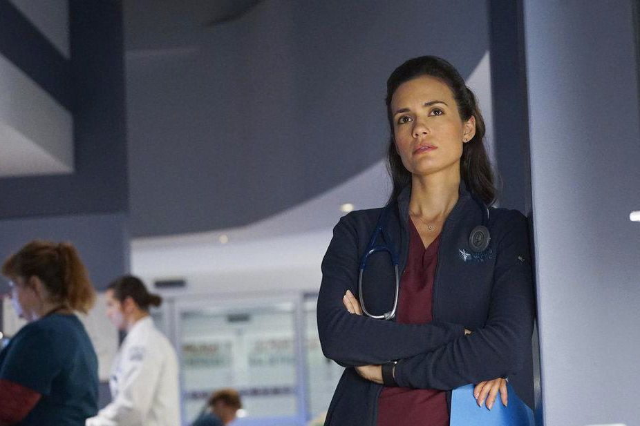 Chicago Med: Atendimento de Emergência : Fotos Torrey DeVitto