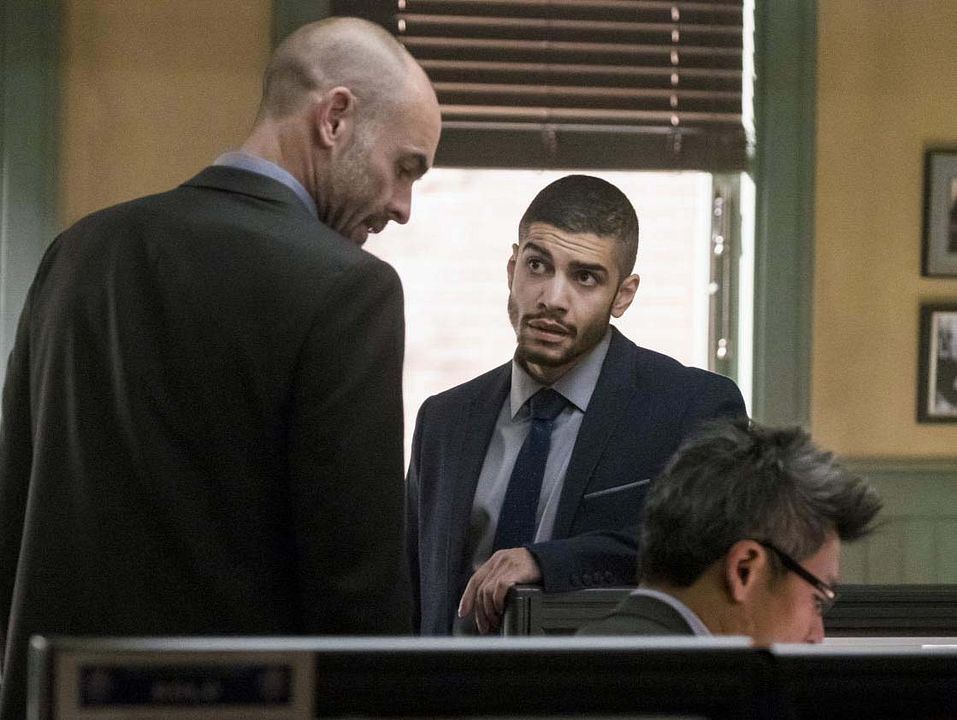 Arrow : Fotos Rick Gonzalez, Paul Blackthorne