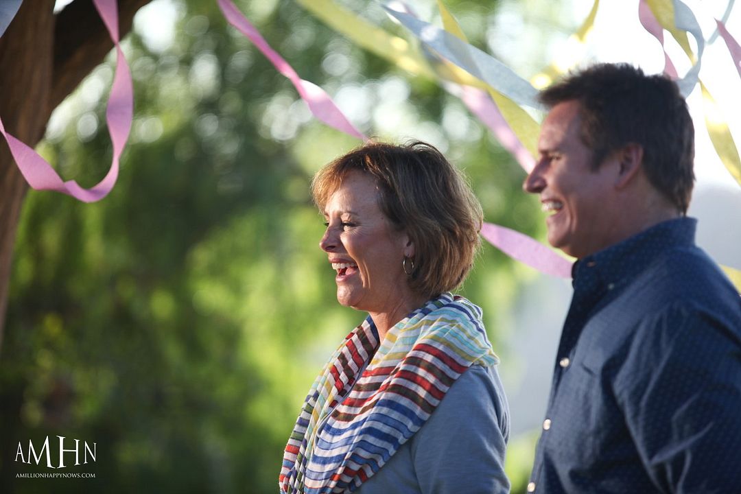 A Million Happy Nows : Fotos