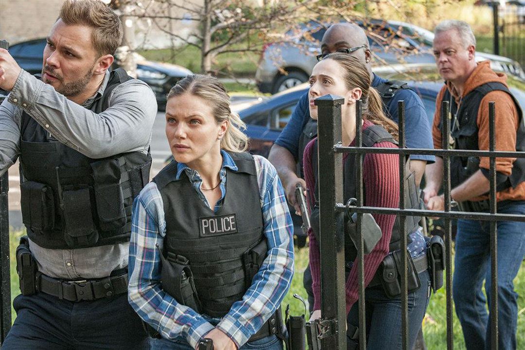 Chicago P.D. Distrito 21 : Fotos Marina Squerciati, Patrick John Flueger, Tracy Spiridakos