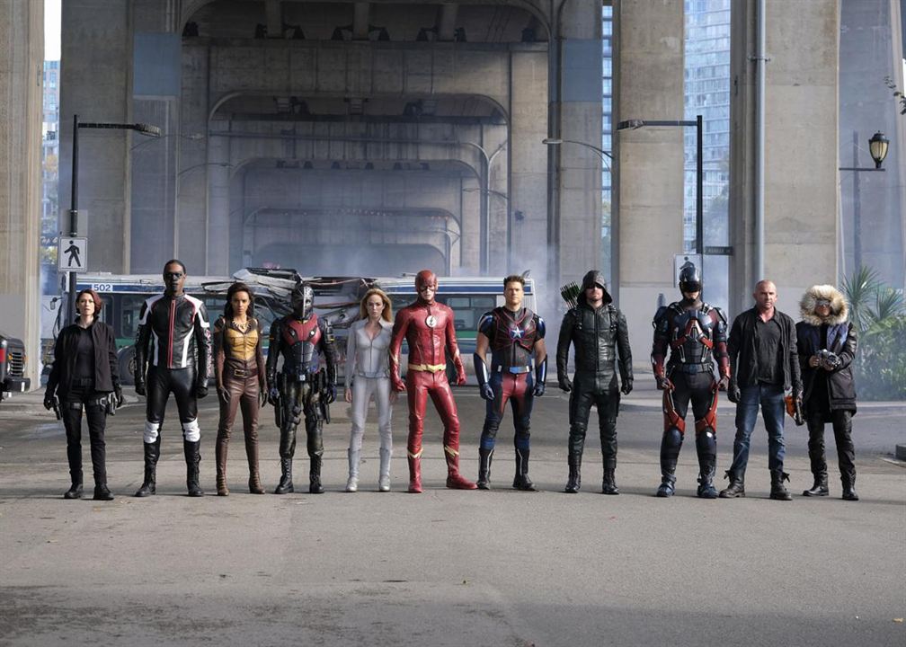 Legends of Tomorrow : Fotos Caity Lotz, Grant Gustin, Echo Kellum, Rick Gonzalez, Maisie Richardson-Sellers, Chyler Leigh, Dominic Purcell, Wentworth Miller, Brandon Routh, Nick Zano, Stephen Amell
