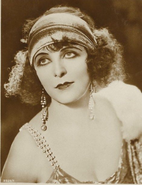 Poster Ruth Weyher