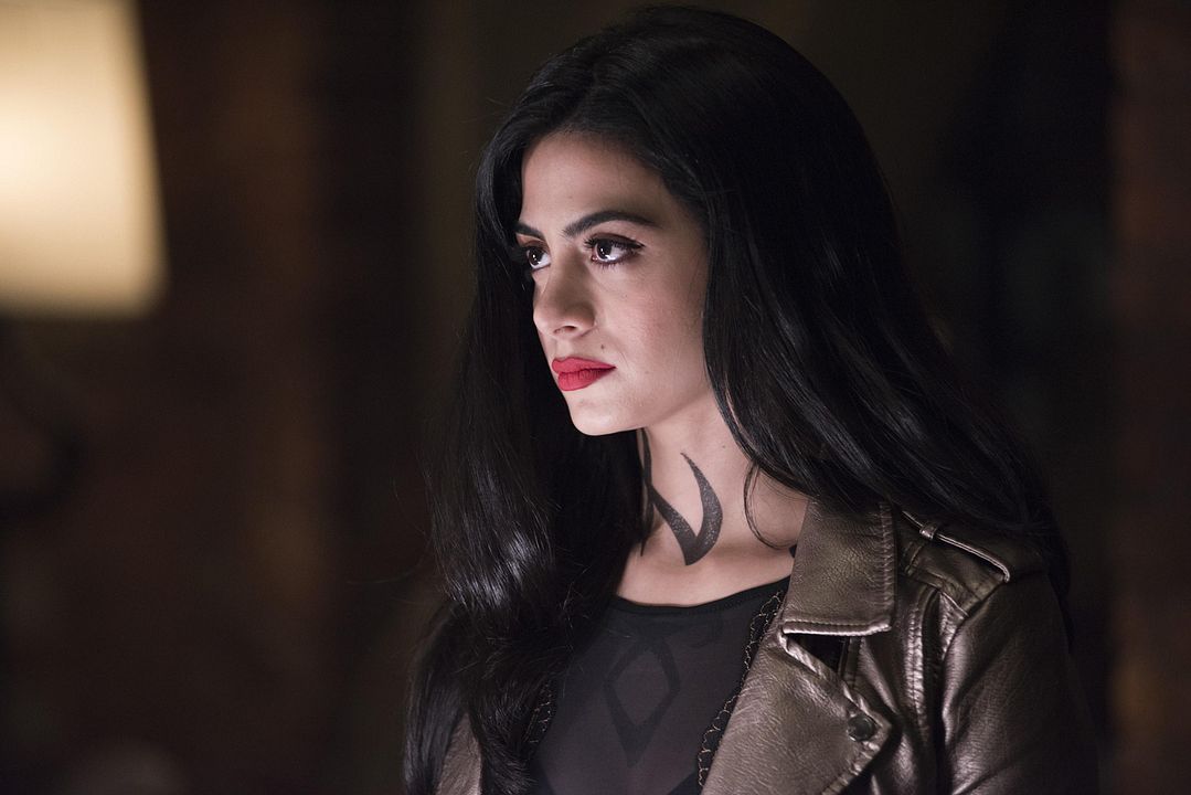 Shadowhunters : Fotos Emeraude Toubia