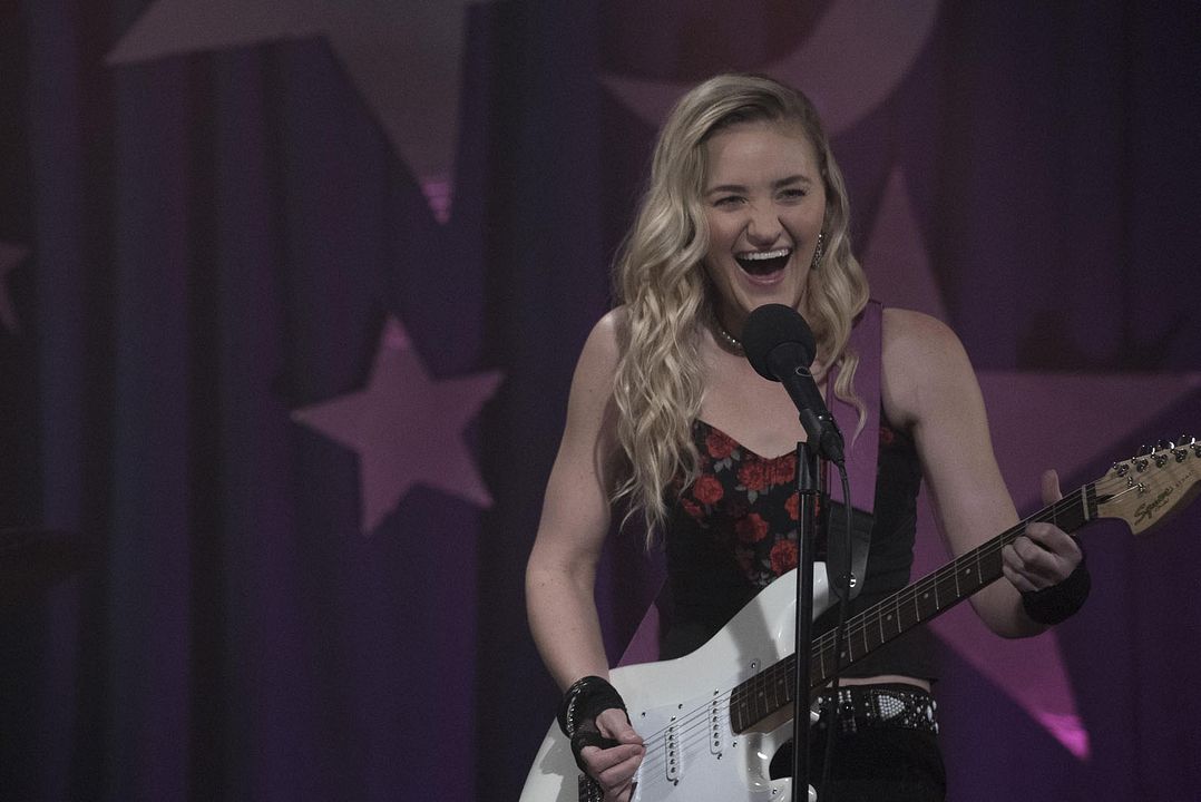 The Goldbergs : Fotos AJ Michalka
