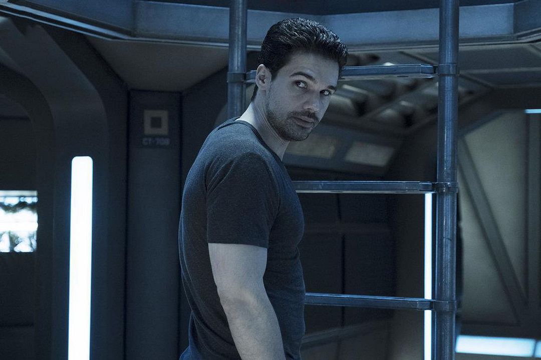 The Expanse : Fotos Steven Strait