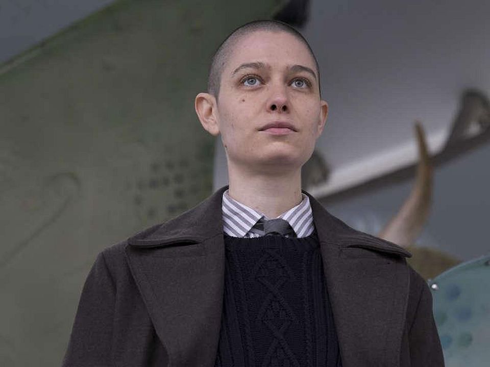 Billions : Fotos Asia Kate Dillon