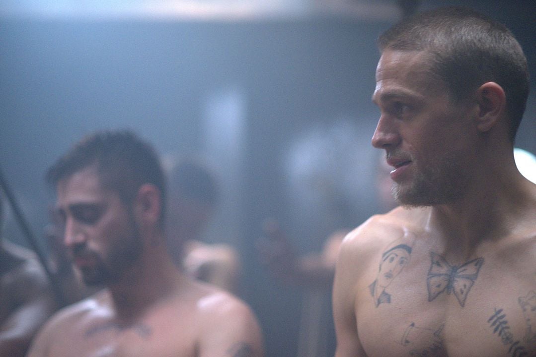 Papillon : Fotos Charlie Hunnam