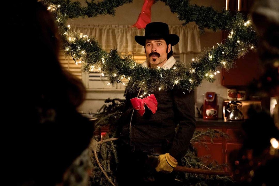 Wynonna Earp: A Maldição dos Renascidos : Fotos Tim Rozon