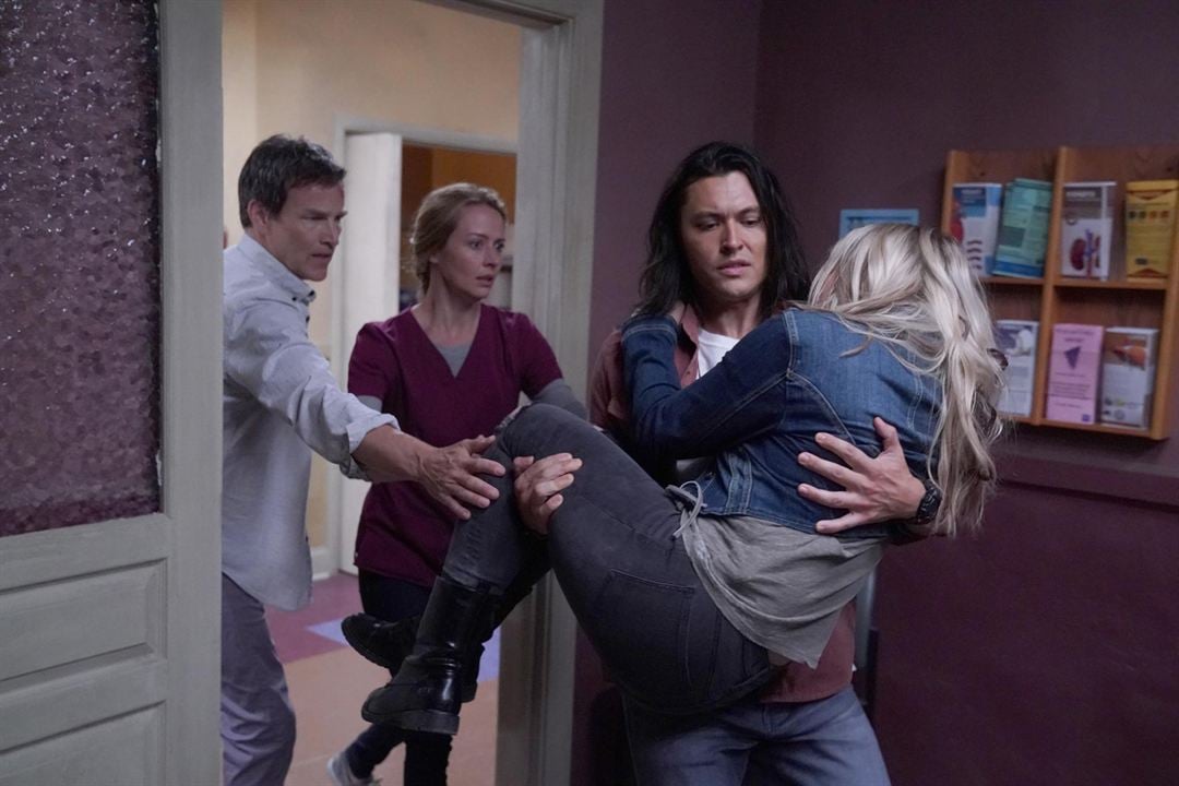 The Gifted : Fotos Blair Redford, Amy Acker, Stephen Moyer, Natalie Alyn Lind