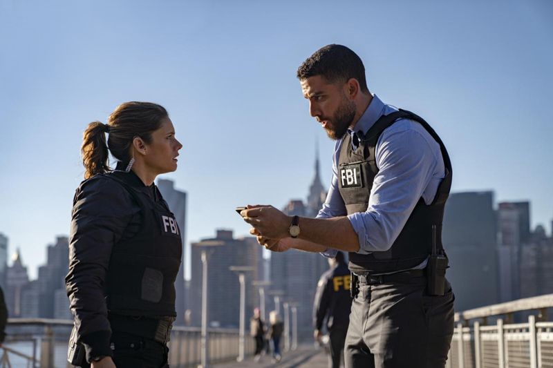 F.B.I. : Fotos Missy Peregrym, Zeeko Zaki