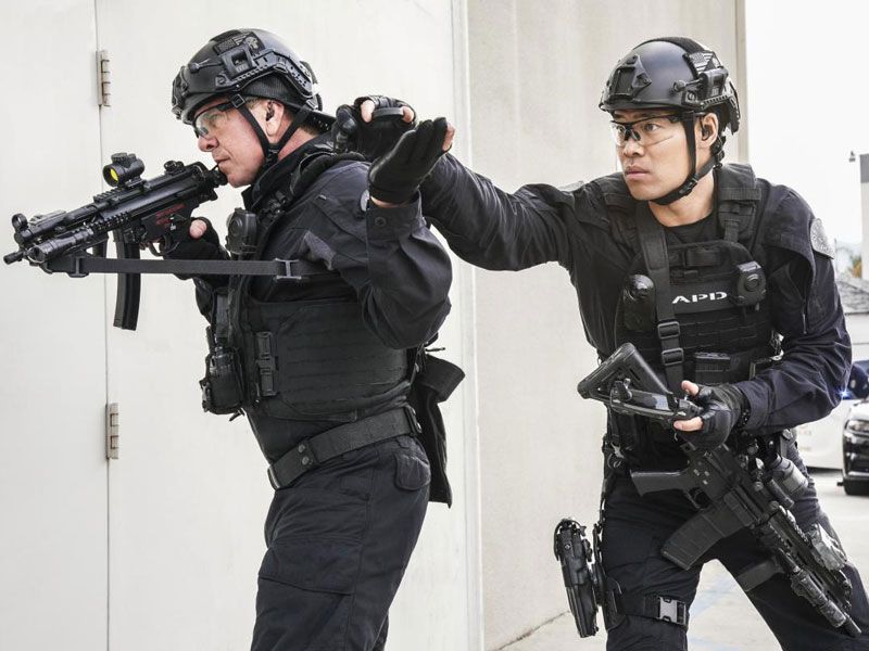 S.W.A.T. – Força de Intervenção : Fotos David Lim, Kenny Johnson