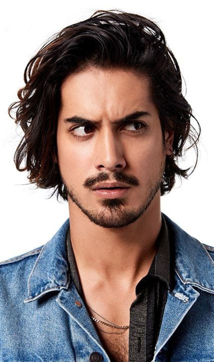 Revista Avan Jogia