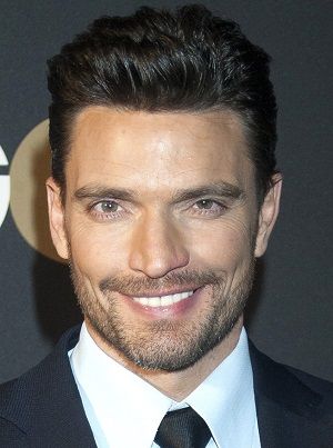 Poster Julián Gil