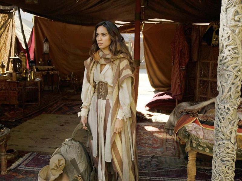 Fotos Summer Bishil