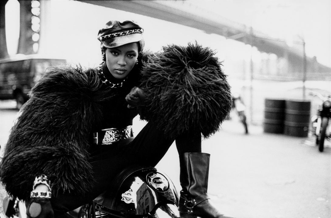 Peter Lindbergh - Women's Stories : Photo Naomi Campbell
