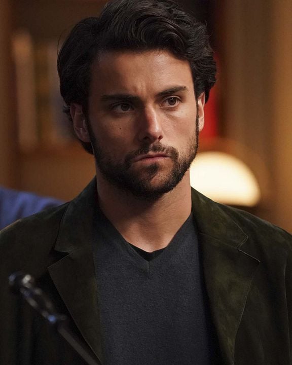 Fotos Jack Falahee