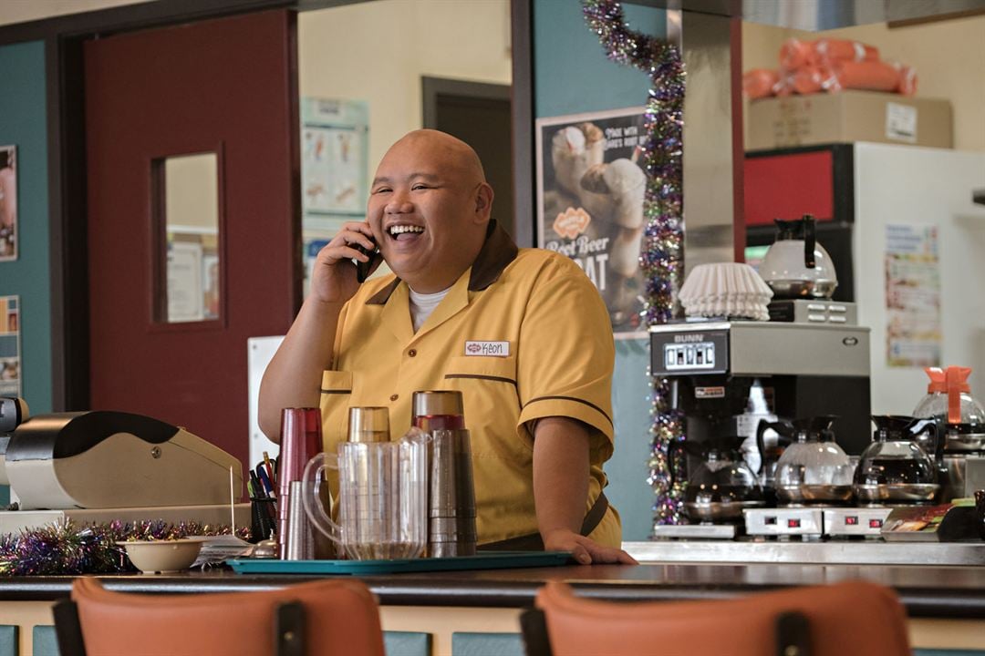 Deixe a Neve Cair : Fotos Jacob Batalon